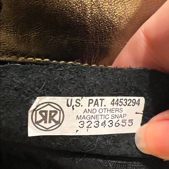 Salvatore Ferragamo Metallic Gold Shoulder Bag - Picture 9 of 12